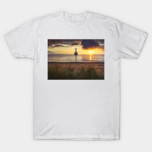 A dramatic sunrise at Rattray Lighthouse T-Shirt